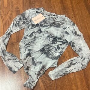 Missguided Monochrome Swirl Top